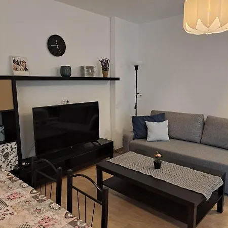 Apartment Oecsi Vendeghaz *