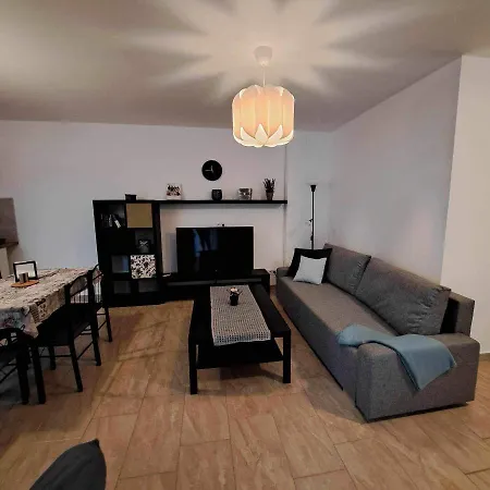 Oecsi Vendeghaz Apartament
